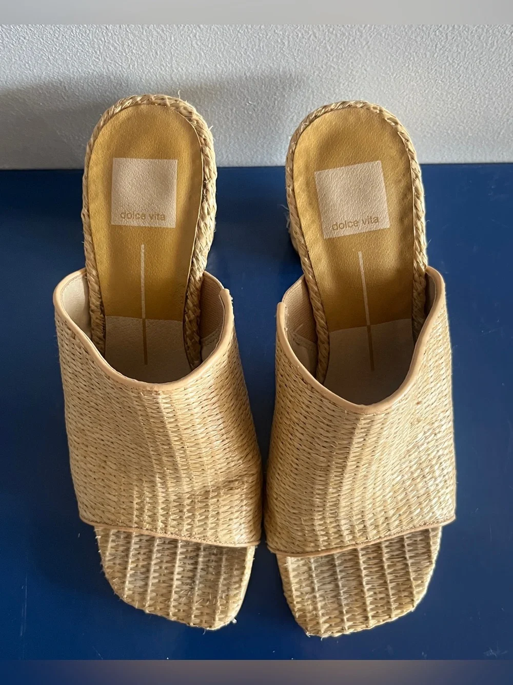 Dolce Vita Joclyn Lt Natural Raffia Wedges size 8.5